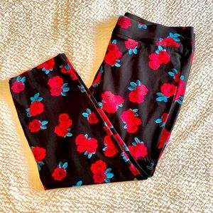 Lane Bryant Allie Sz 22R Black w Roses Ankle Pant